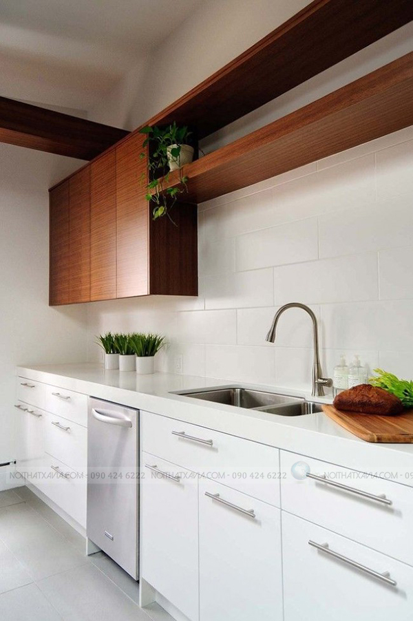 Mẫu tủ bếp đơn giản, tông màu trắng sáng